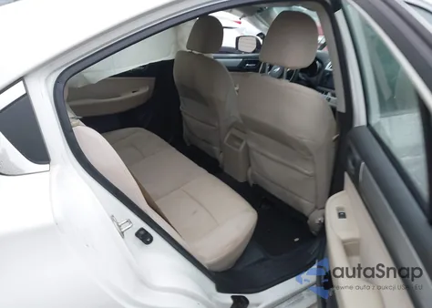 2017 Subaru Legacy 2.5I Premium z USA, uszkodzony, nr VIN 4S3BNAC68H3017722